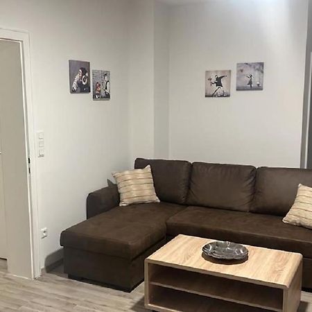 Eine Modern Renovierte Wohnung Mit Balkonterrasse. Lubbecke Εξωτερικό φωτογραφία