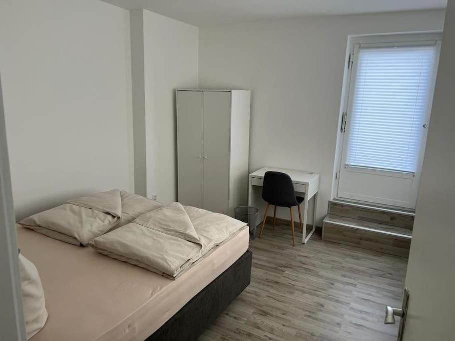 Eine Modern Renovierte Wohnung Mit Balkonterrasse. Lubbecke Εξωτερικό φωτογραφία
