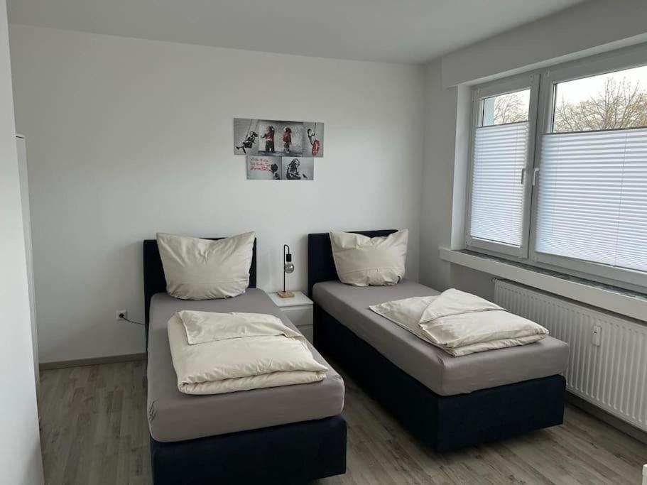 Eine Modern Renovierte Wohnung Mit Balkonterrasse. Lubbecke Εξωτερικό φωτογραφία